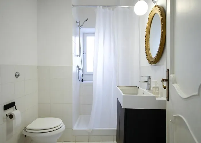 Spacious With Big Terrace At Colosseum Appartement
